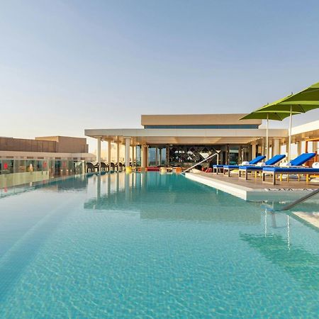 Hotel Aloft Al Ain Esterno foto