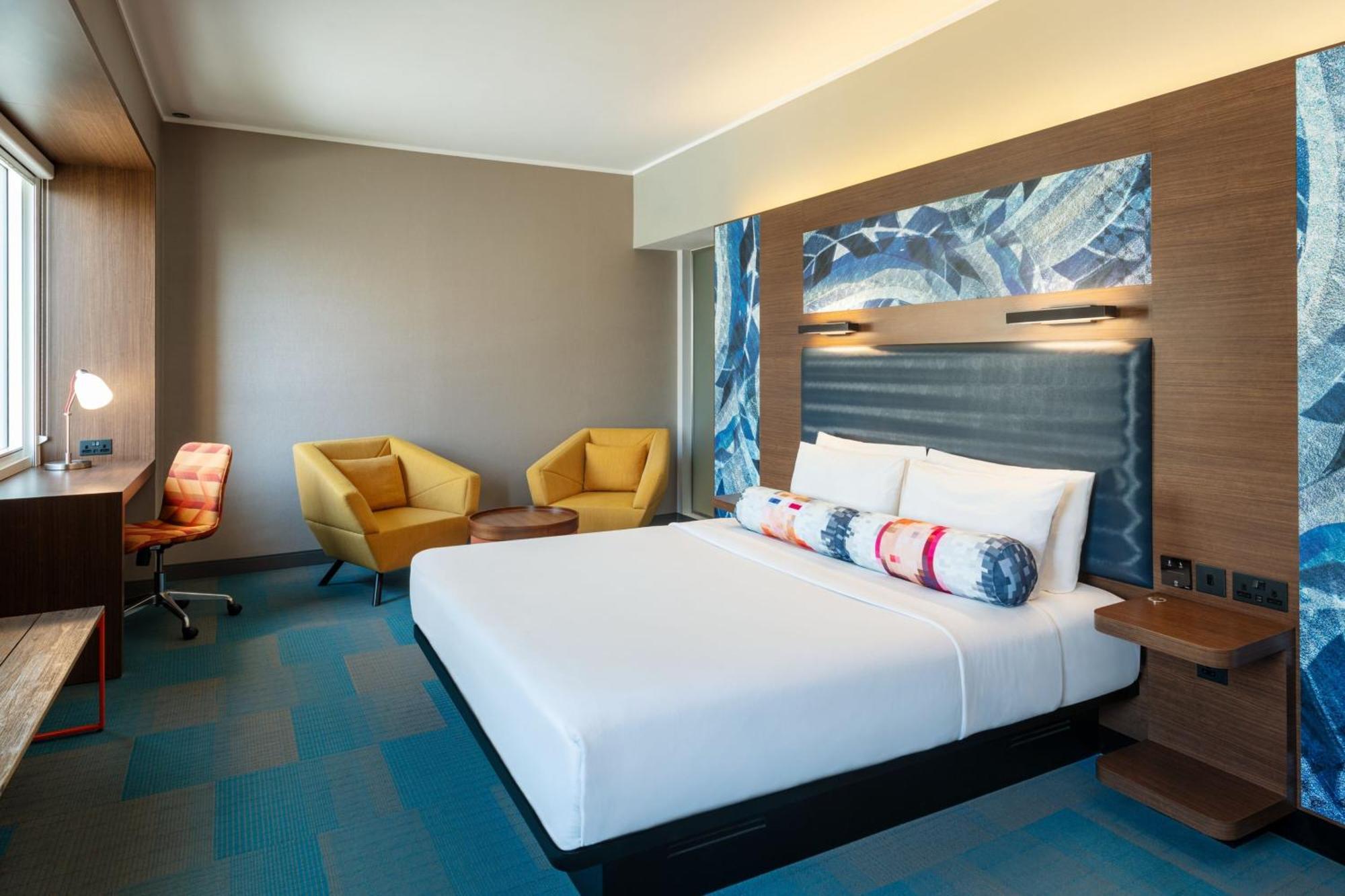 Hotel Aloft Al Ain Esterno foto