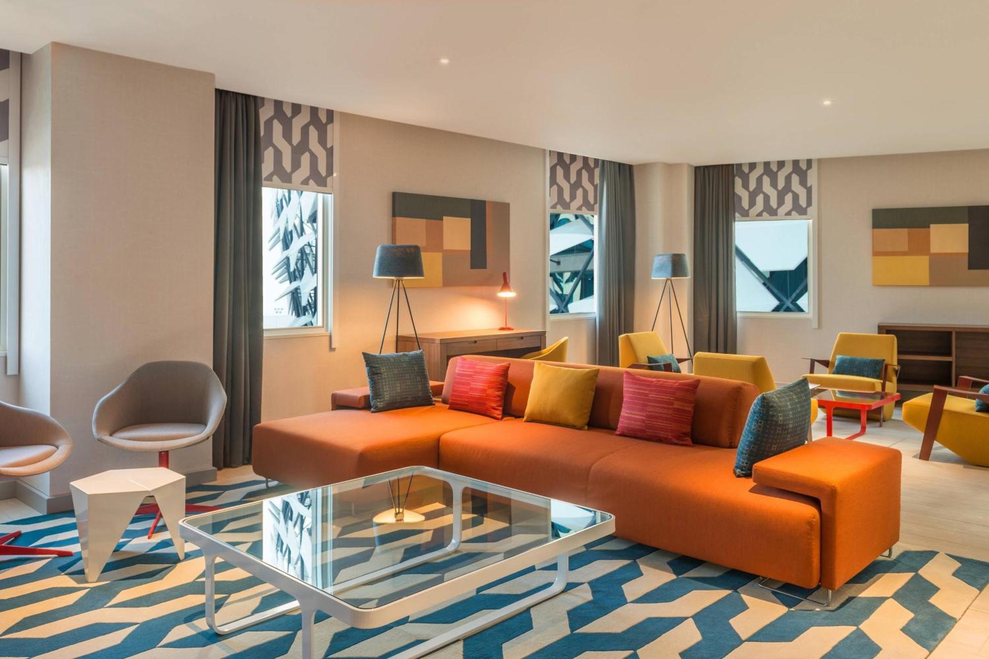 Hotel Aloft Al Ain Esterno foto