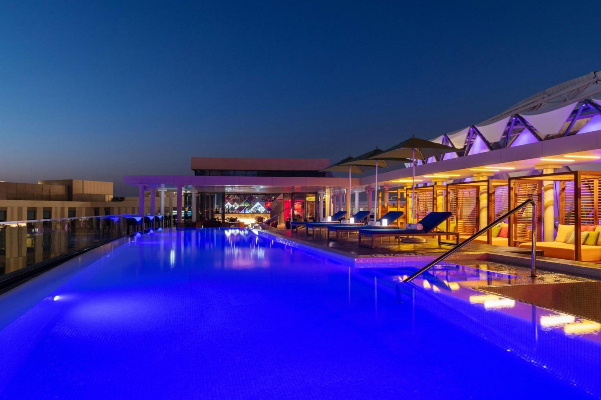 Hotel Aloft Al Ain Esterno foto