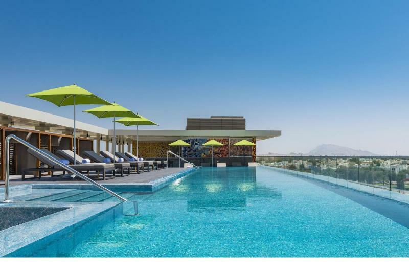 Hotel Aloft Al Ain Esterno foto